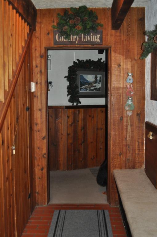 Rocky Ridge Country Lodge Mountain View Eksteriør bilde