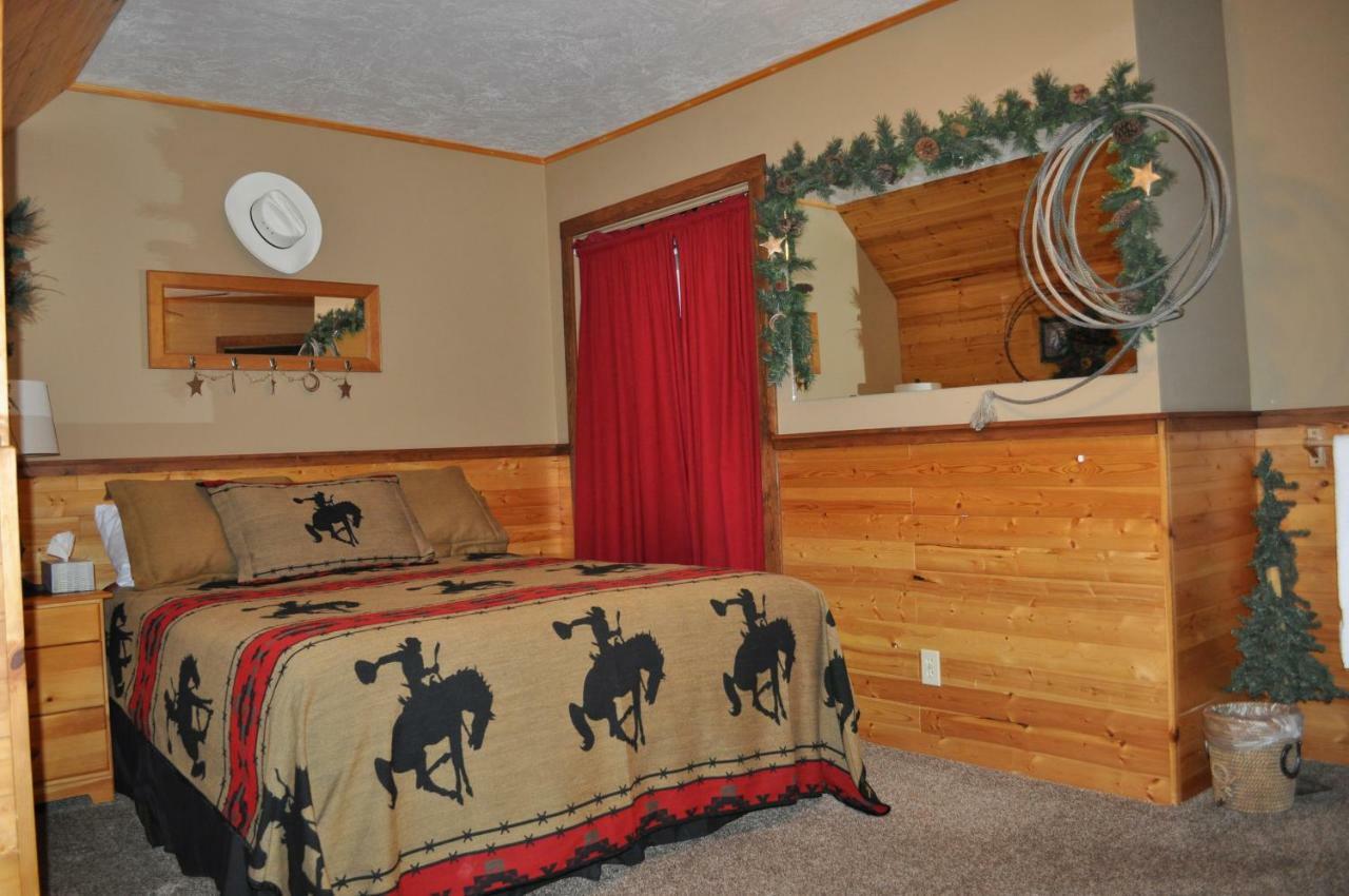 Rocky Ridge Country Lodge Mountain View Eksteriør bilde