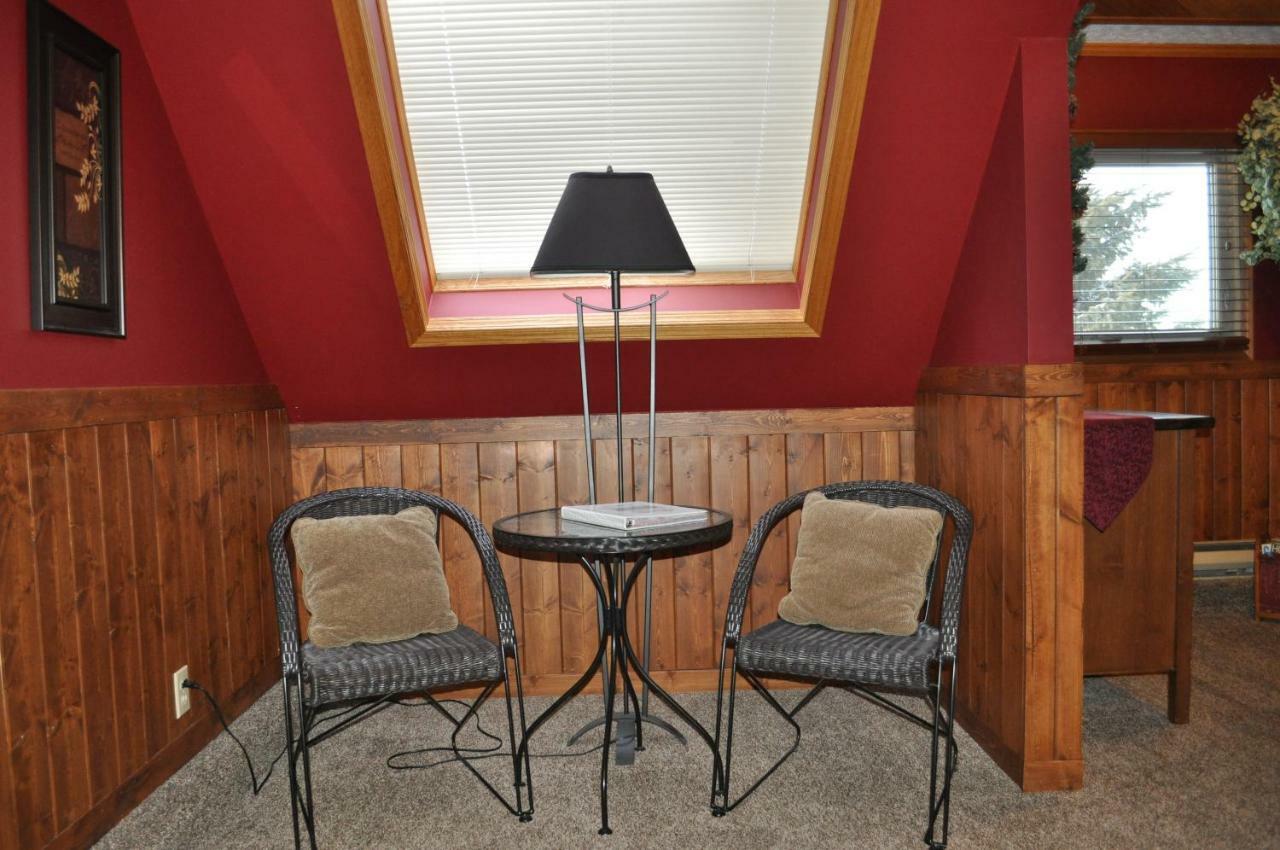 Rocky Ridge Country Lodge Mountain View Eksteriør bilde